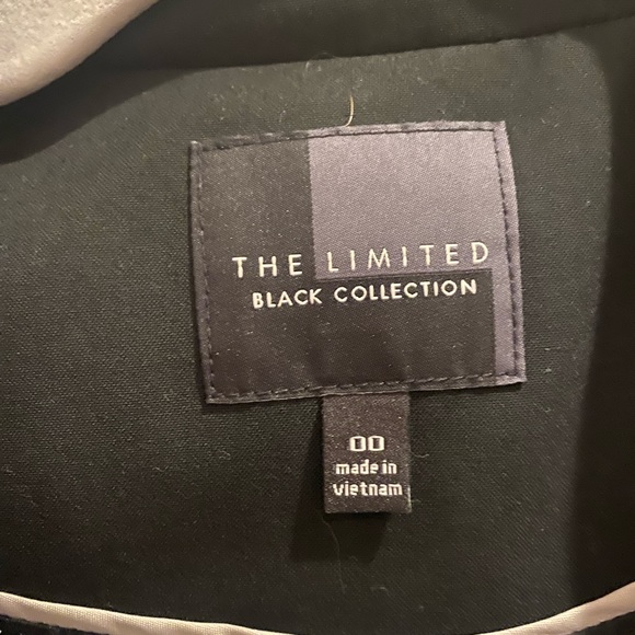 The Limited black collection two button blazer, size 00 - Picture 2 of 7